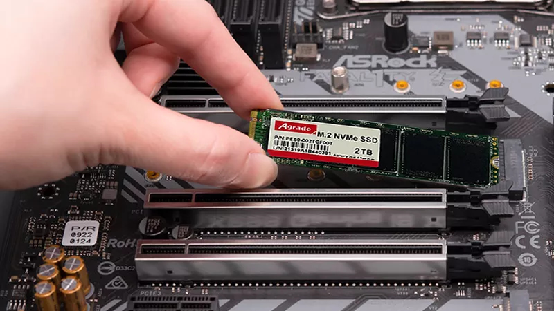 如何在電腦主板上安裝M.2 SSD固態硬盤